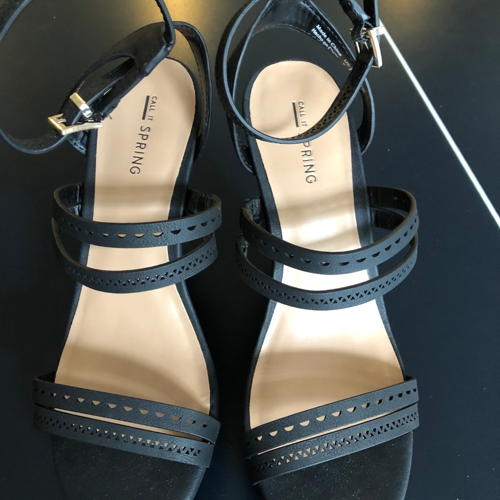 Call It Spring Shoes - Picture 7 of 8